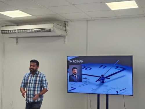 04341719-16e4-444a-9e1f-57ca6daaa0cd